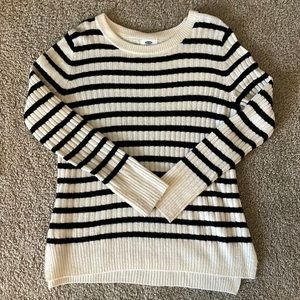Old Navy black and white stripe sweater, size M